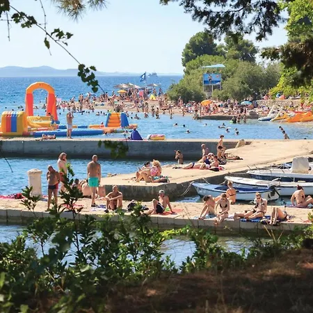 Pet Friendly In With Kitchen Apartamento