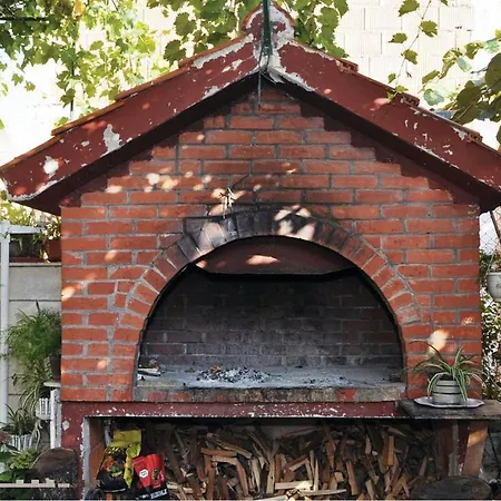 Pet Friendly In With Kitchen Apartmán *