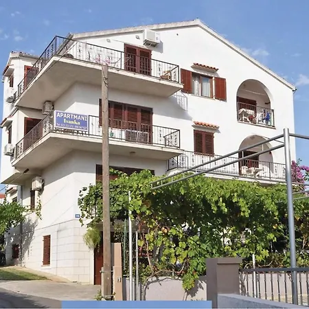 Pet Friendly Apartment In Zadar With Kitchen * Zadar